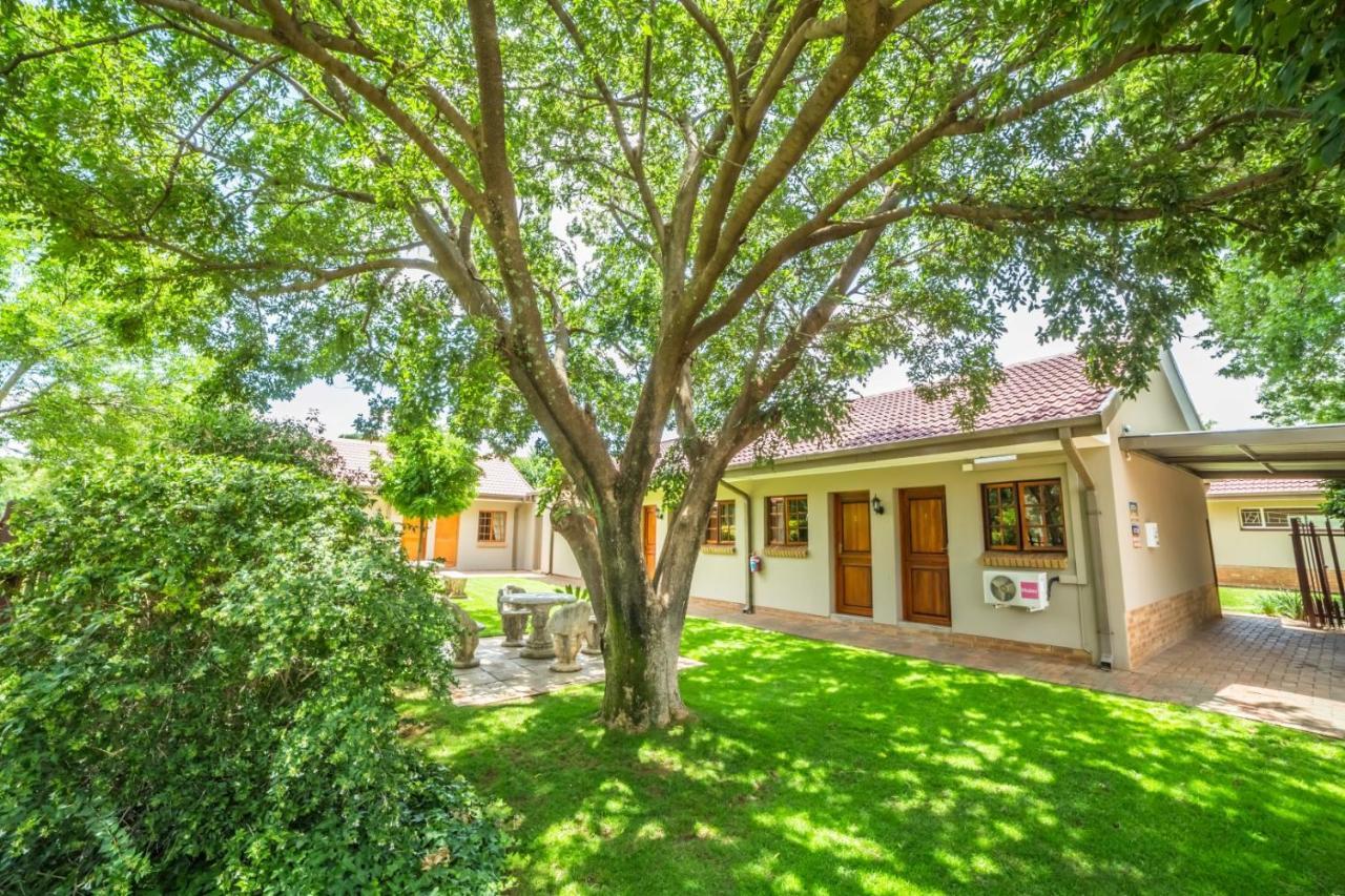 Beryl1 Guesthouse Klerksdorp Extérieur photo
